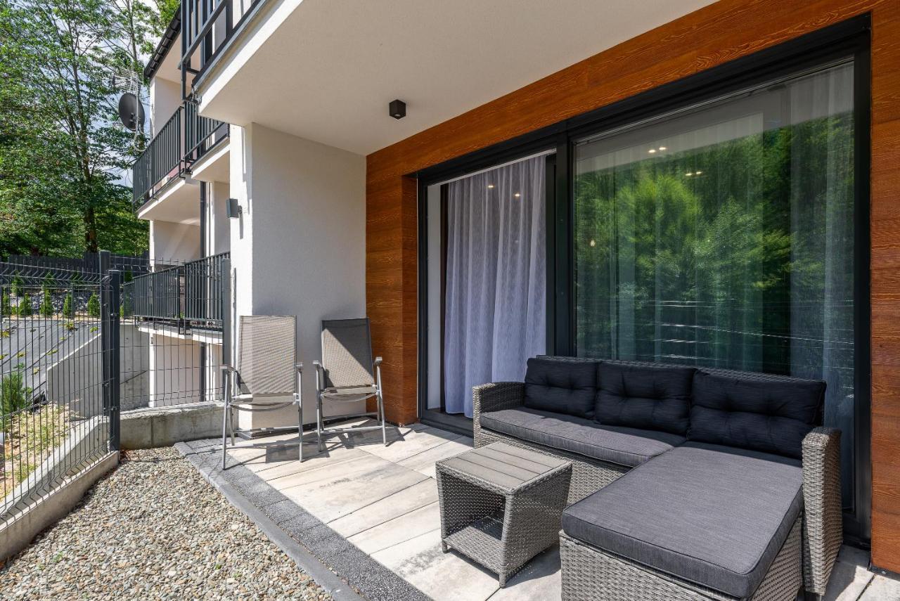 Czarna Perla- Apartament Przy Solisku Щирк Екстериор снимка